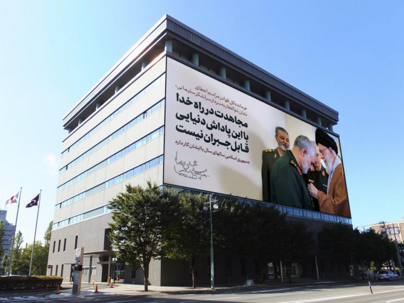 -موکاپ-لایه-باز-بیلبورد-شهری