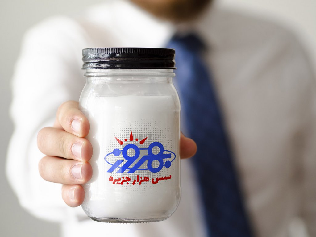  لایه باز موکاپ بطری شیشه ای