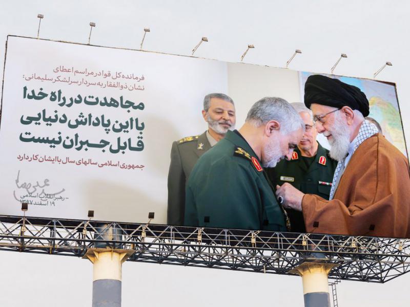-موکاپ-لایه-باز-بیلبورد-جاده-ای