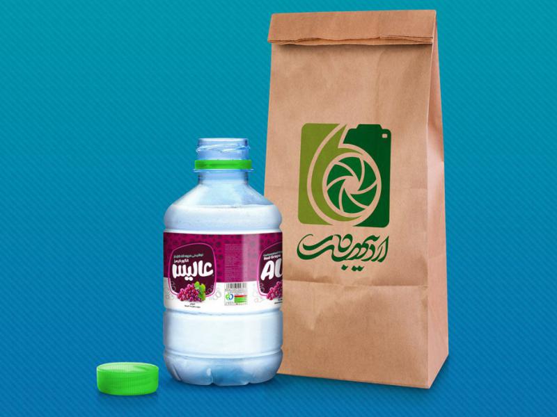 -لایه-باز-موکاپ-بطری-آب-معدنی