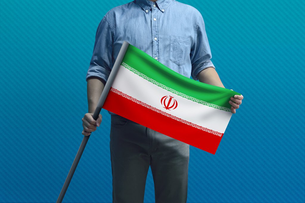  طرح لایه باز موکاپ پرچم در دست