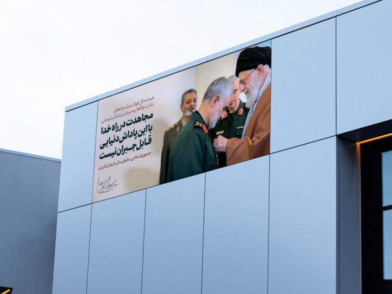 -موکاپ-لایه-باز-بیلبورد-شهری
