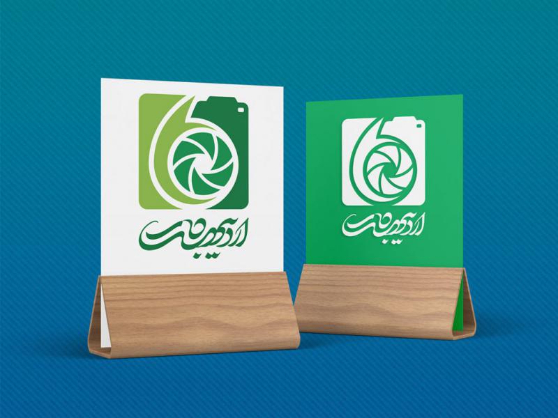 -طرح-لایه-باز-موکاپ-تقویم-رومیزی