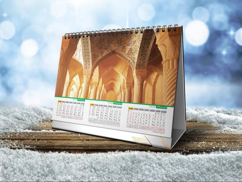 -طرح-لایه-باز-موکاپ-تقویم-رومیزی