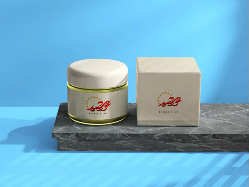 -لایه-باز-موکاپ-لوازم-آرایشی