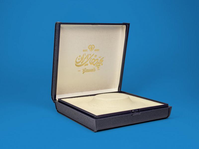 -طرح-لایه-باز-موکاپ-جعبه-طلا