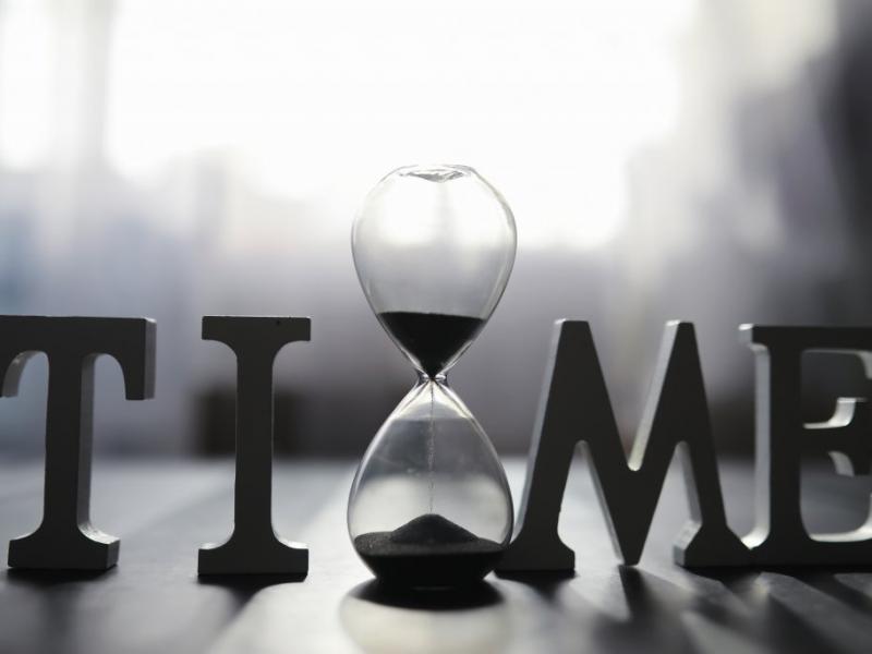 دانلود-عکس-با-کیفیت-ساعت-شنی