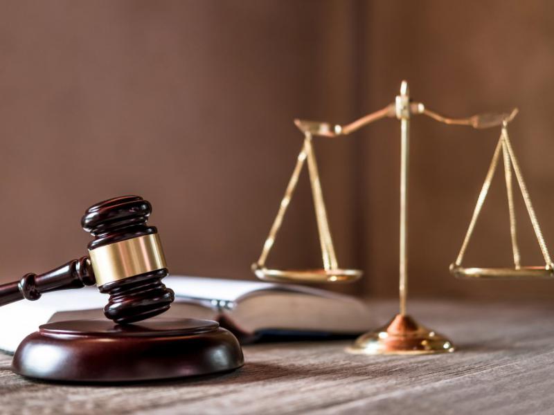 دانلود-عکس-با-کیفیت-ترازوی-عدالت