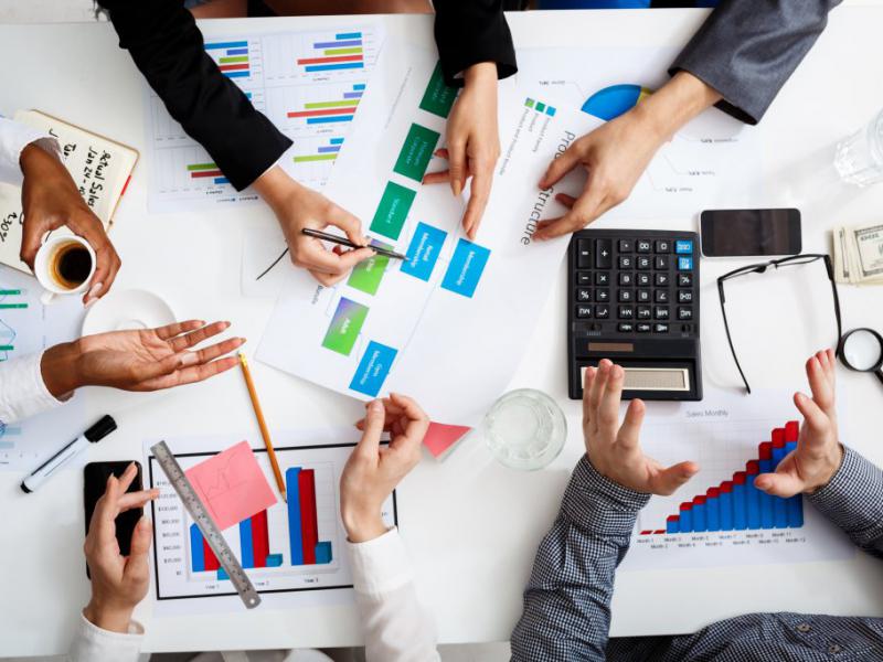 دانلود-عکس-با-کیفیت-حسابدار
