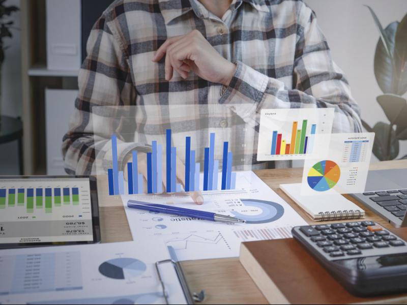 دانلود-عکس-با-کیفیت-حسابدار