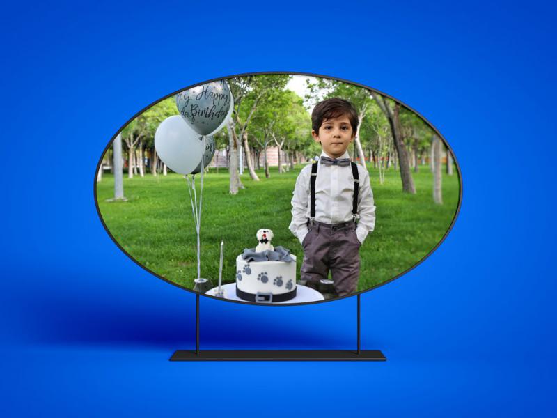-موکاپ-لایه-باز-بیلبورد-و-استند