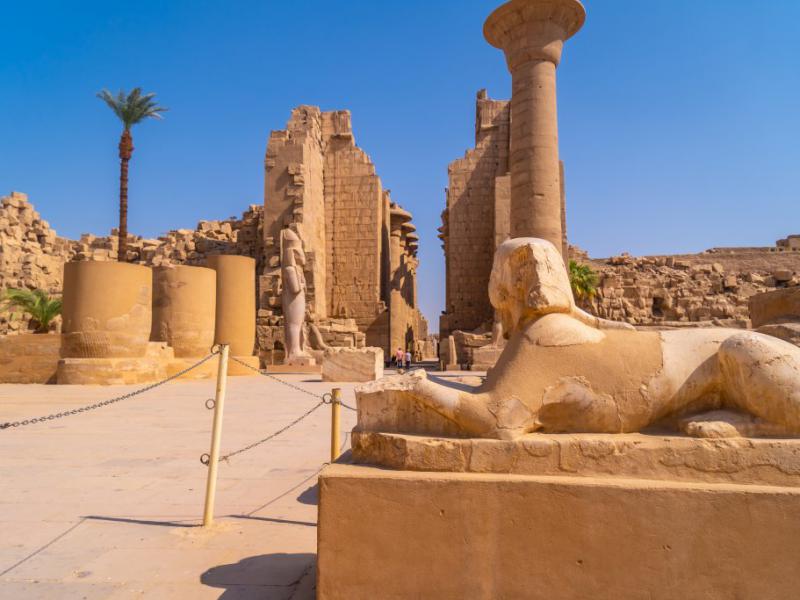 دانلود-عکس-با-کیفیت-عالی-مجسمه-فرعون-با-جسم-شیر