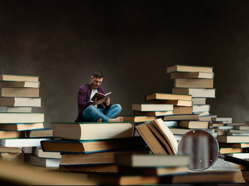 دانلود-عکس-با-کیفیت-عالی-کتاب