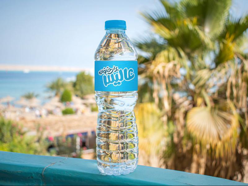 -لایه-باز-موکاپ-بطری-آب-معدنی