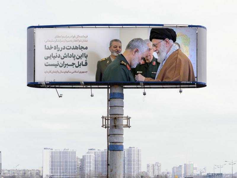 -موکاپ-لایه-باز-بیلبورد-شهری
