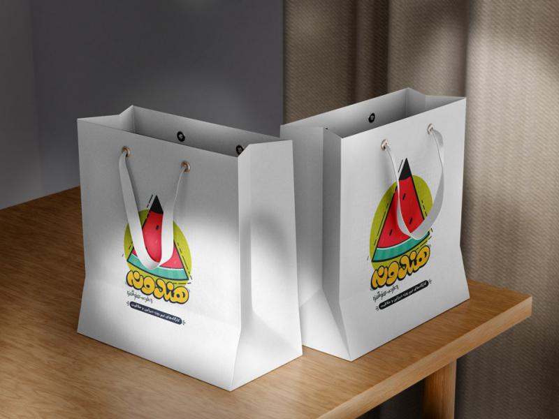 -لایه-باز-موکاپ-پاکت-خرید-و-هدیه