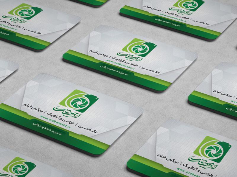 -طرح-لایه-باز-موکاپ-کارت-ویزیت