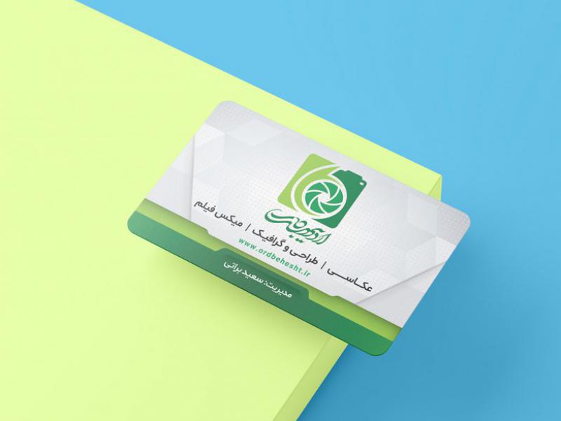 -طرح-لایه-باز-موکاپ-کارت-ویزیت