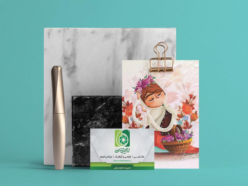 -طرح-لایه-باز-موکاپ-کارت-ویزیت-و-پستال
