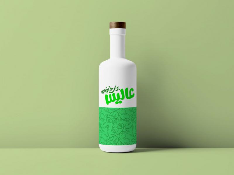-لایه-باز-موکاپ-بطری-شیشه-ای