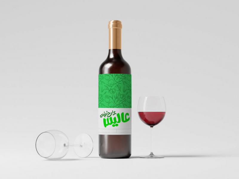 -لایه-باز-موکاپ-بطری-شیشه-ای