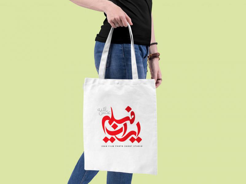 -لایه-باز-موکاپ-پاکت-خرید-و-هدیه