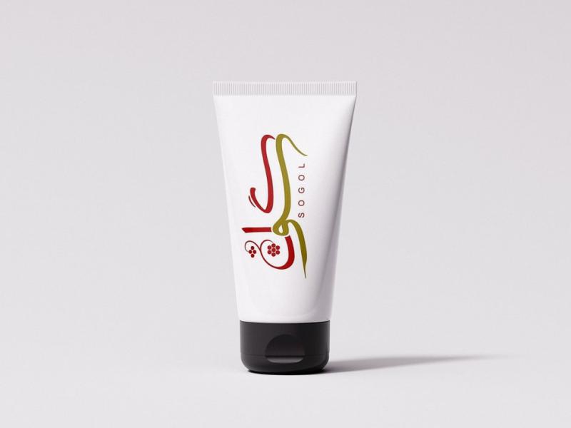 -لایه-باز-موکاپ-لوازم-آرایشی-بهداشتی