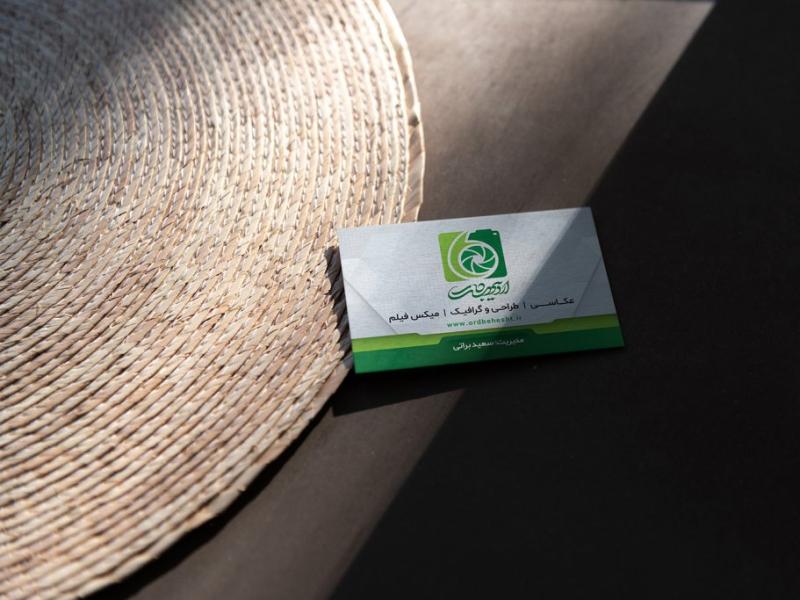 -طرح-لایه-باز-موکاپ-کارت-ویزیت