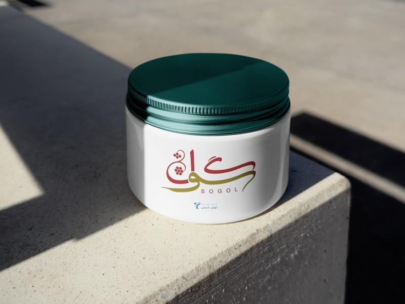 -لایه-باز-موکاپ-لوازم-آرایشی-بهداشتی