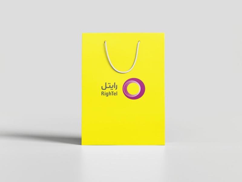 -لایه-باز-موکاپ-پاکت-خرید-و-هدیه