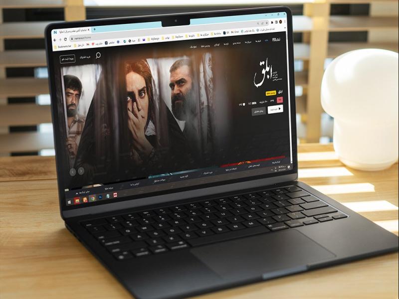 -طرح-لایه-باز-موکاپ-لپ-تاپ