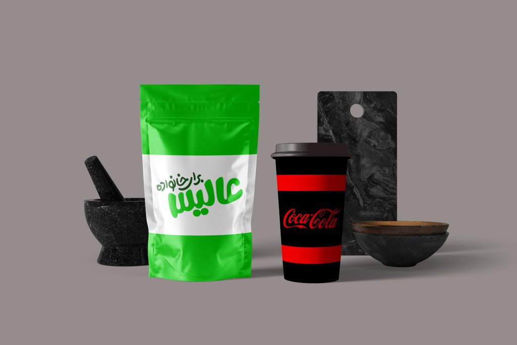 طرح لایه باز موکاپ لیوان و بسته بندی