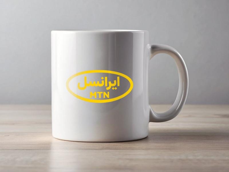 موکاپ-لایه-باز-لوگو-روی-ماگ