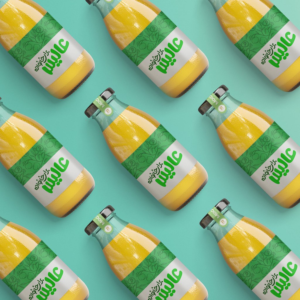  لایه باز موکاپ بطری شیشه ای