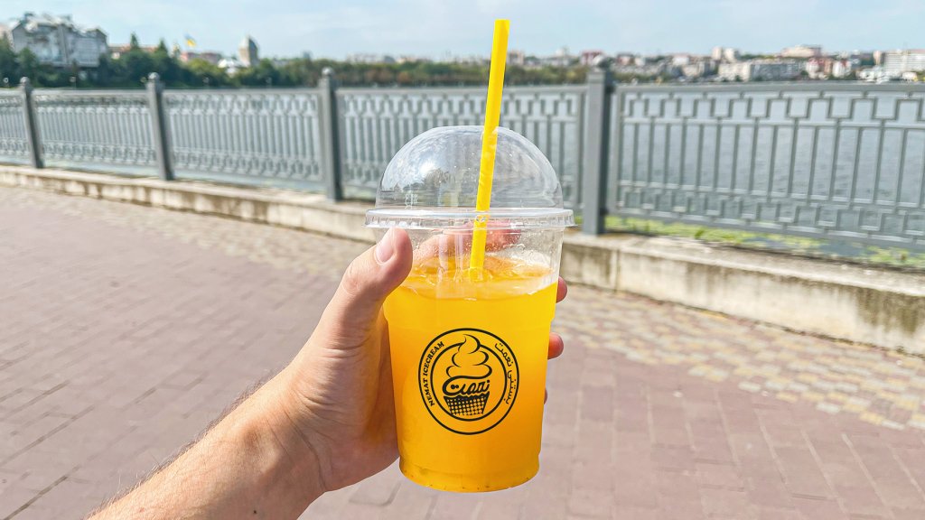  لایه باز موکاپ ماگ و لیوان