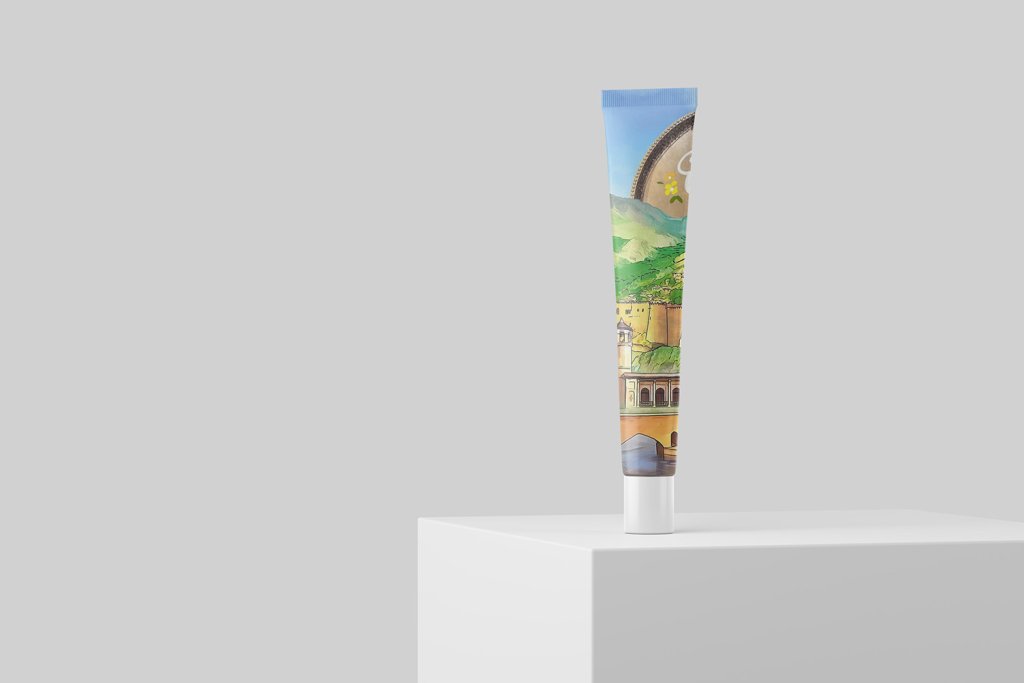  لایه باز موکاپ لوازم آرایشی بهداشتی