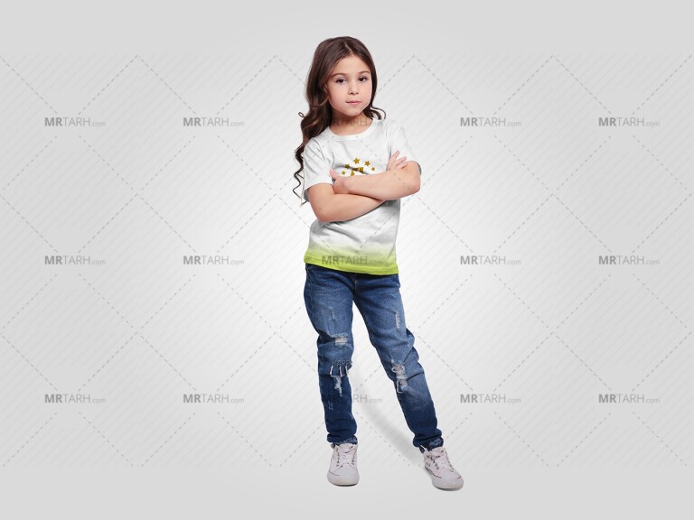 موکاپ-لایه-باز-لباس-بچه