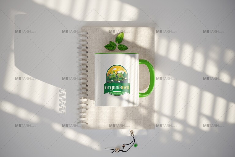 موکاپ-لایه-باز-ماگ-و-لیوان