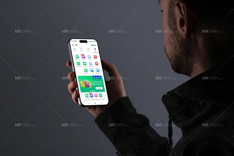 موکاپ-لایه-باز-موبایل-در-دست