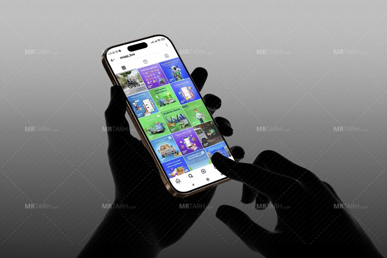 موکاپ-لایه-باز-موبایل-در-دست