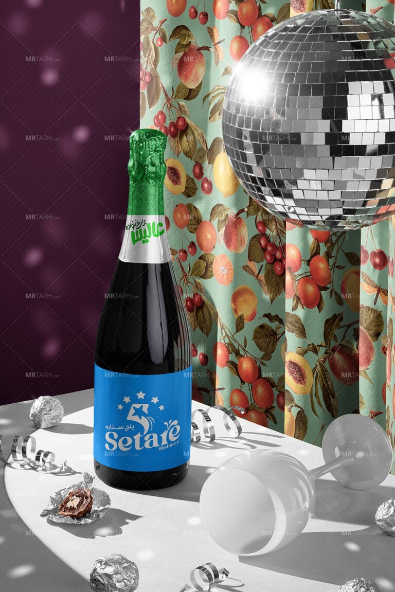 موکاپ-لایه-باز-بطری-شیشه-ای